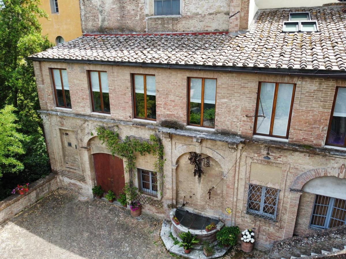 Palazzo Bruchi Bed & Breakfast *